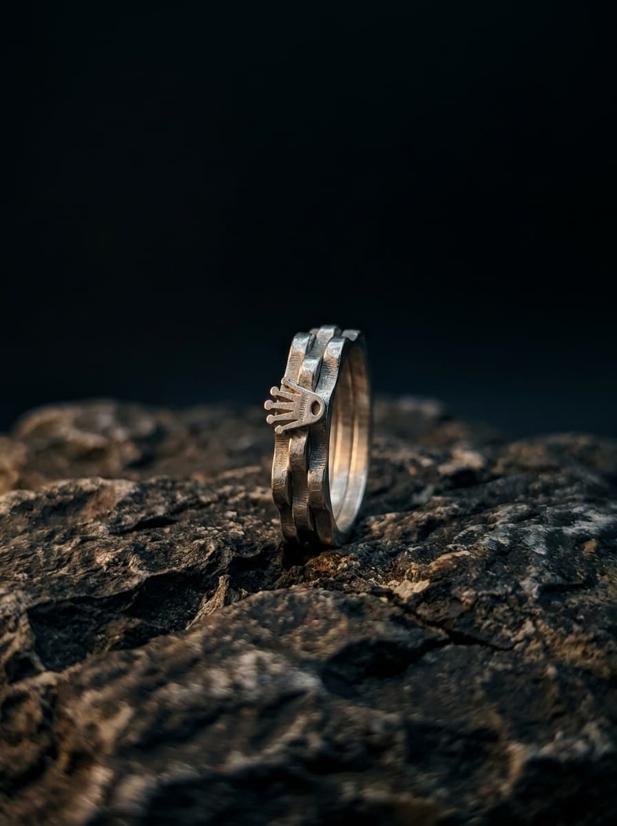 Crown link band ring for men two tone silver gold stainless steel luxury 2026