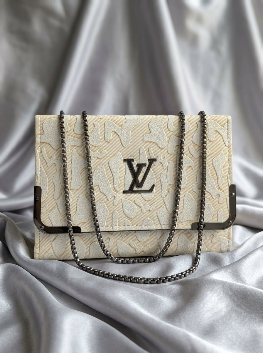 Ivory white embossed flap chain shoulder bag for women luxury style 2 in 1 gunmetal chain handbag 2026