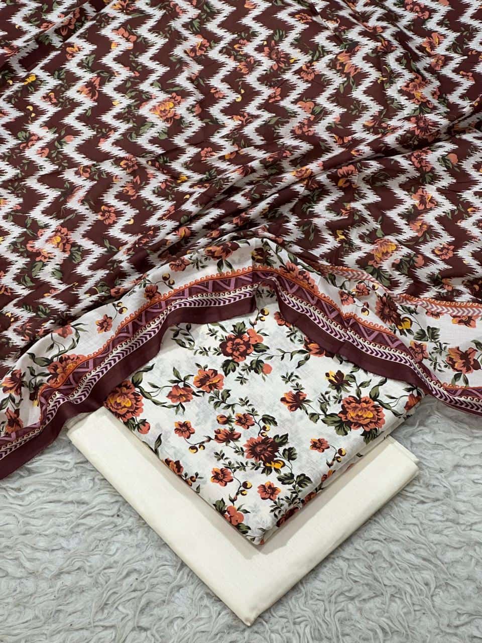 Alkaram digital printed lawn 3-piece unstitched suit with printed dupatta and dyed trouser summer collection 2026 multiple colors pakistan