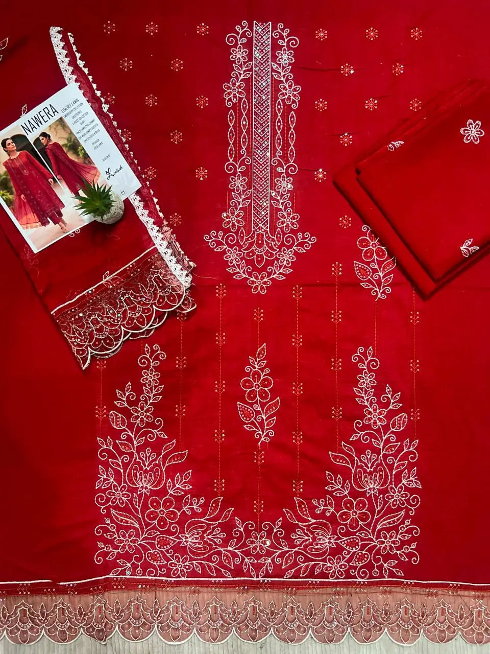 Lamisah Nawera Embroidered Doriya Lawn Suit - Mauve Pink | Royal Nexus