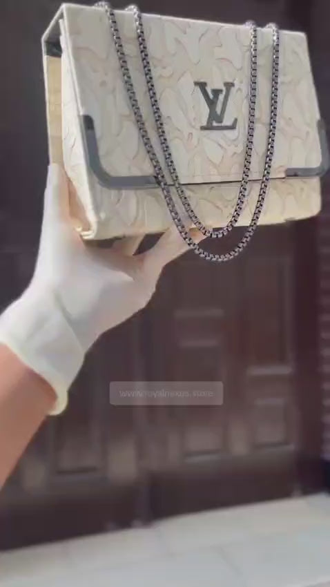 Ivory white embossed flap chain shoulder bag for women luxury style 2 in 1 gunmetal chain handbag 2026